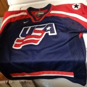Kids Nike Team USA hockey jersey